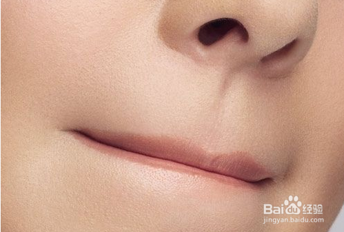 女生如何保养自己的嘴唇？