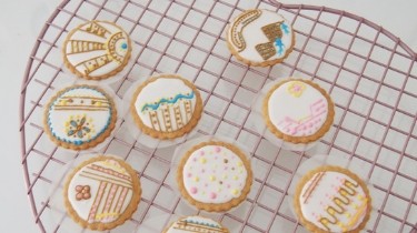 童趣糖霜饼干的做法