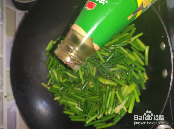 简单的蒜薹炒鸡蛋