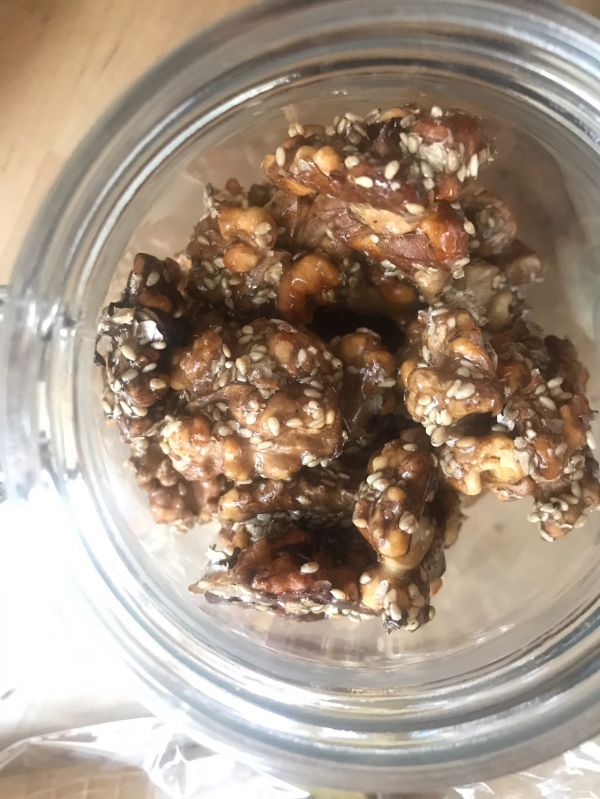 琥珀芝麻核桃仁