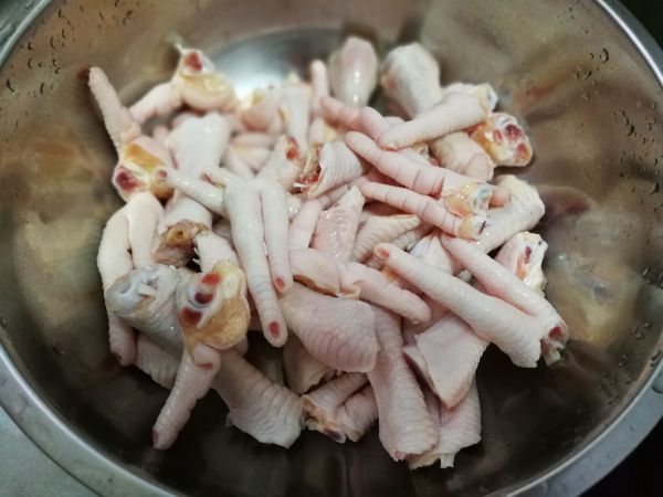 冰镇酸辣爽口柠檬鸡爪