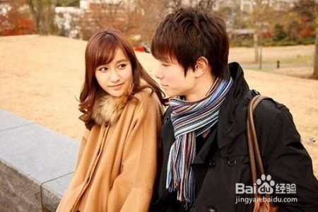 女友过于沉迷追星，自己应该怎么办？