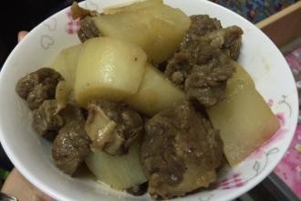 萝卜煮牛肺汤