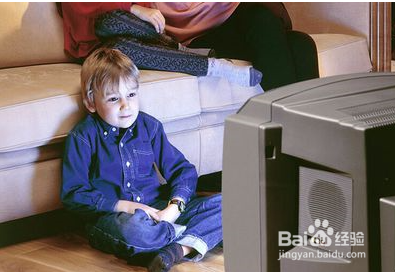 防止孩子看电视上瘾的5种技巧