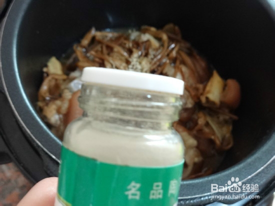 舌尖上的24节气处暑之【金针炖猪蹄】