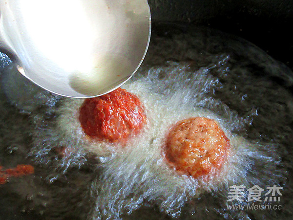 红烧鹌鹑蛋狮子头