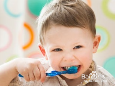 怎么刷牙牙齿会变白