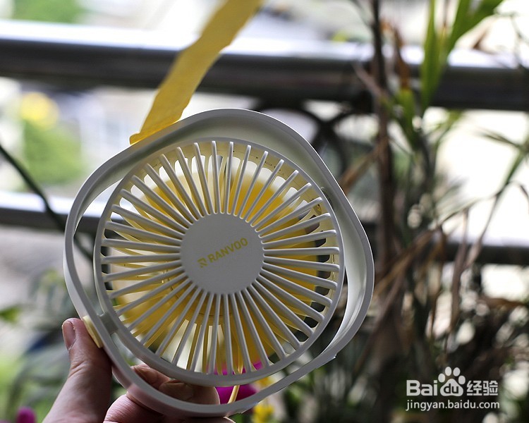 锐舞清语桌面小风扇功能使用