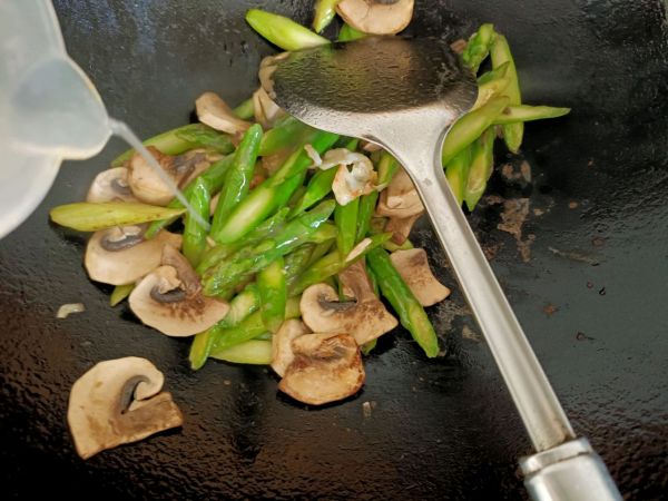 口蘑芦笋炒虾仁