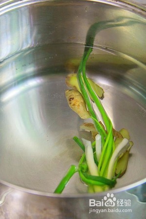 葱油鸡怎么做？最好吃的鸡肉做法教程