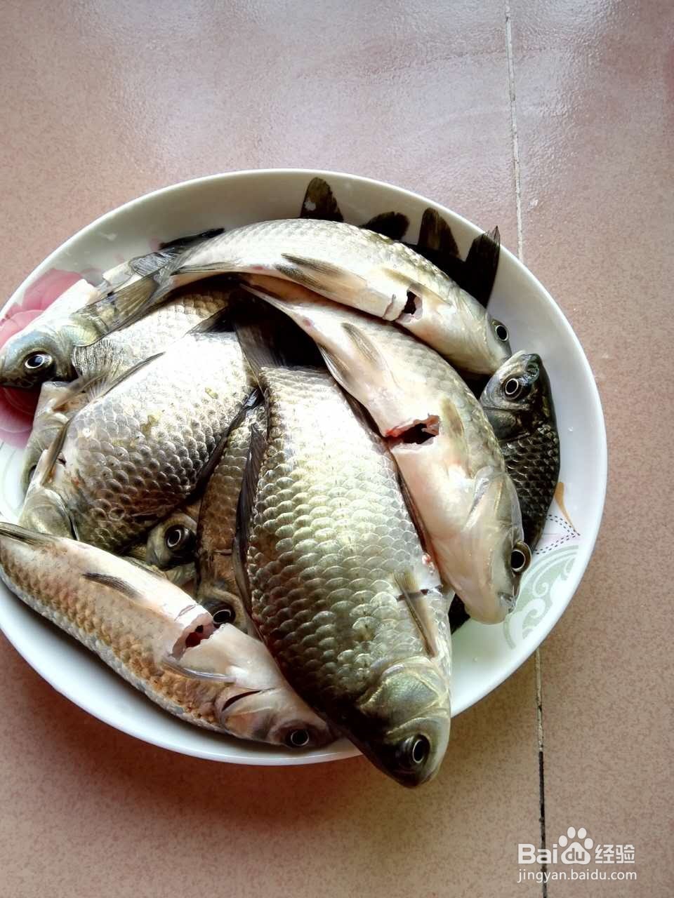 鲫鱼怎么做菜才好吃
