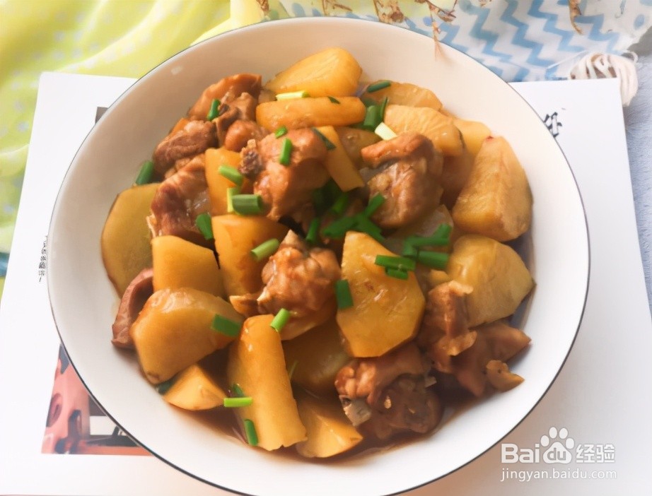 家庭自制土豆炖排骨