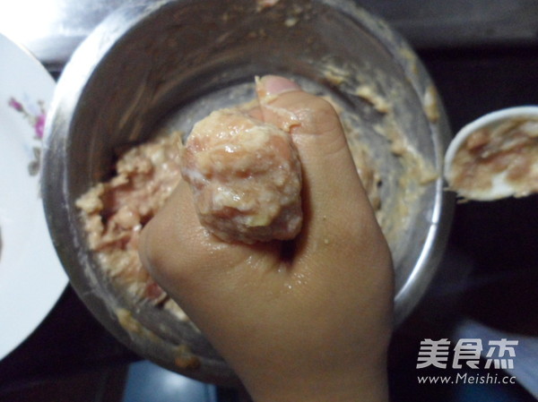 焦熘丸子的做法