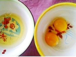 低脂高纤富含C的营养早餐——电饭锅版草莓蛋糕