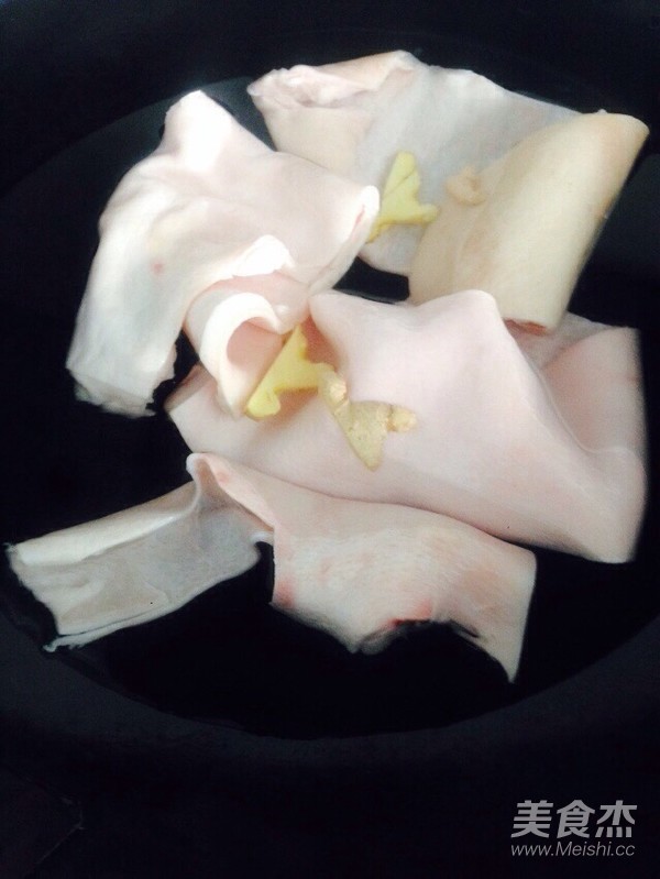 卤鸡蛋鹌鹑蛋猪皮