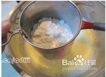 如何用电饭煲做蛋糕？【电饭煲版戚风蛋糕】16款蛋糕集