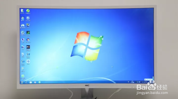 怎么更换电脑壁纸桌面