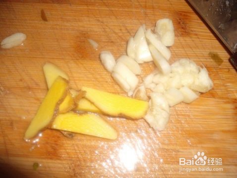 怎么做番茄土豆焖鸡肉