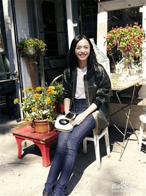 牛仔裤这样搭,普通女孩也能超时尚哦!