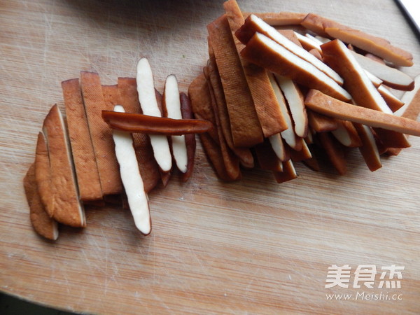 韭菜炒香干的做法