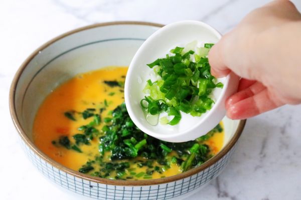 蘸汁菠菜鸡蛋糕