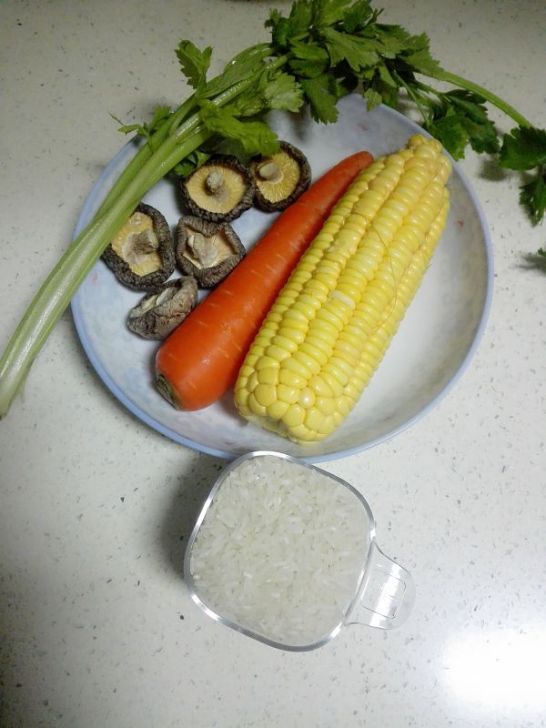 玉米胡萝卜香菇粥