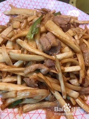 蒜香肉片烧茭白的做法