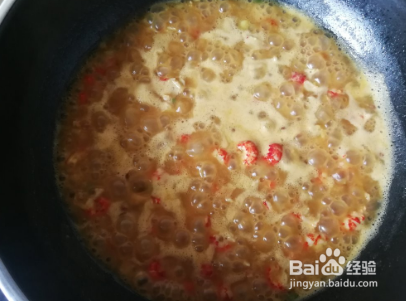 咖喱小龙虾尾：咖喱味儿浓郁，拌饭特别好吃