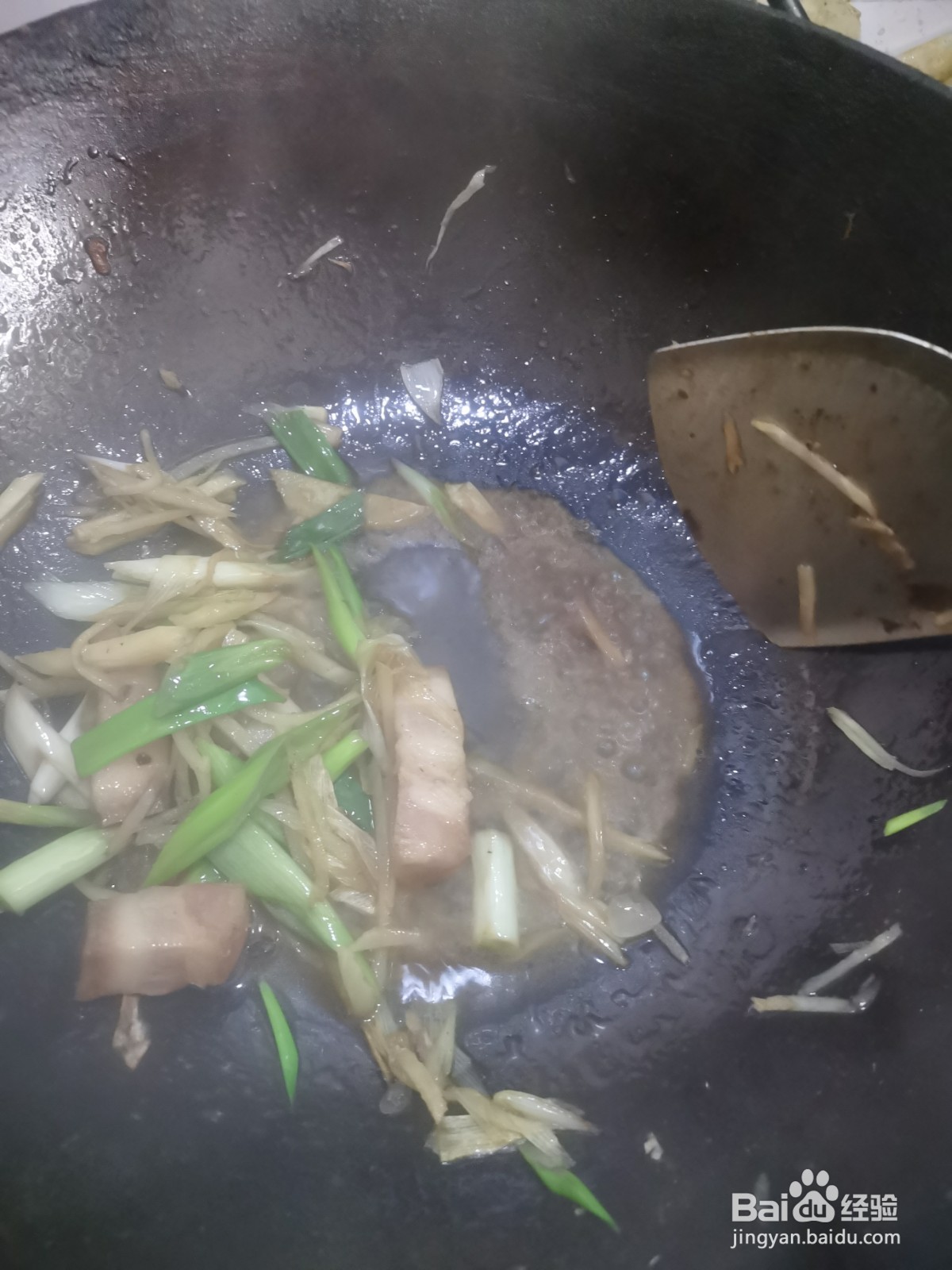 家常菜土豆炖五花肉