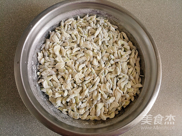 蒸槐花的家常做法