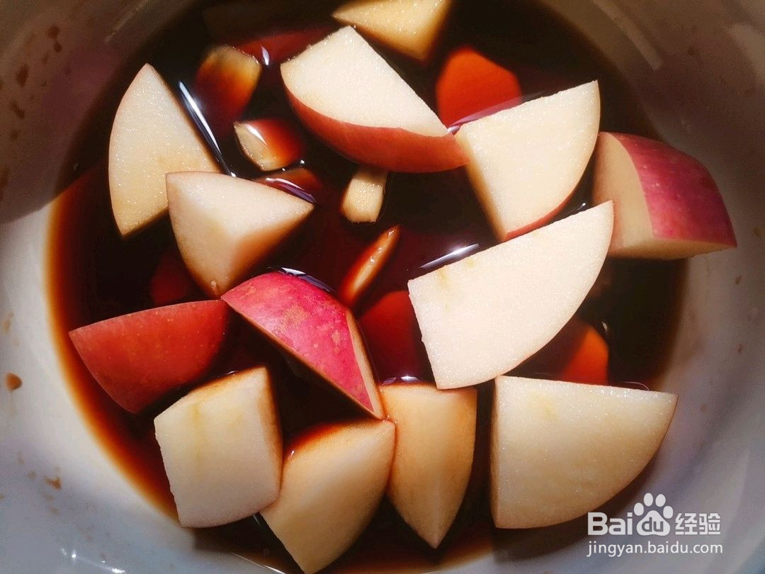 苹果闷排骨的做法