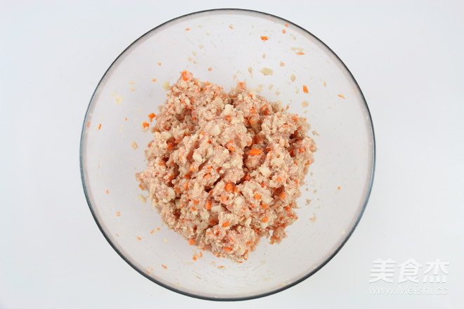 鲜肉豆腐荸荠饼