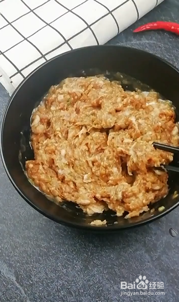 如何制作虎皮尖椒酿肉