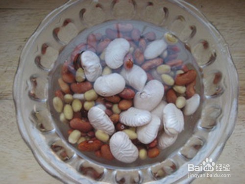 姜哥私房菜——木瓜杂豆鸡肉煲