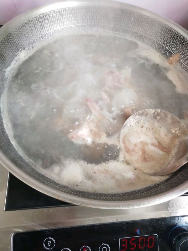 牛骨浓汤&鲜肉云吞