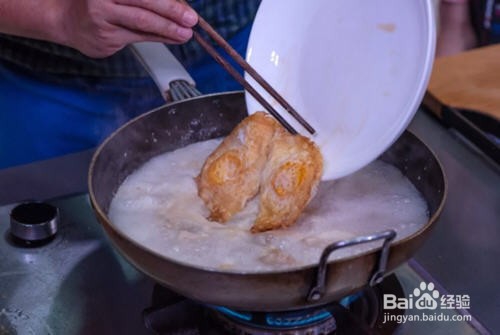 詹姆士的厨房里麻油鸡空心面线
