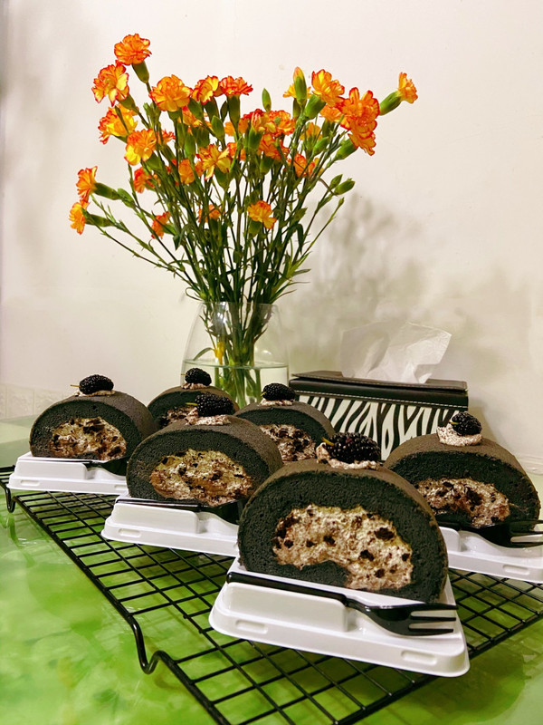 奥利奥桑葚蛋糕卷