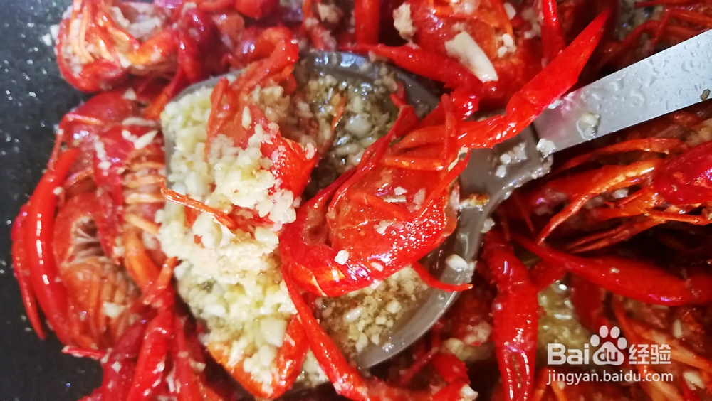 懒人做蒜泥小龙虾