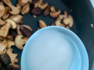 鲜美无比的蚝油香菇