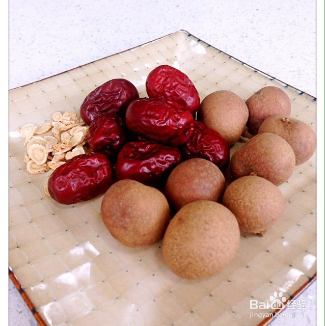 如何用红枣加它泡水喝?
