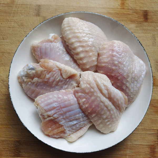 外酥里嫩椒盐鸡翅