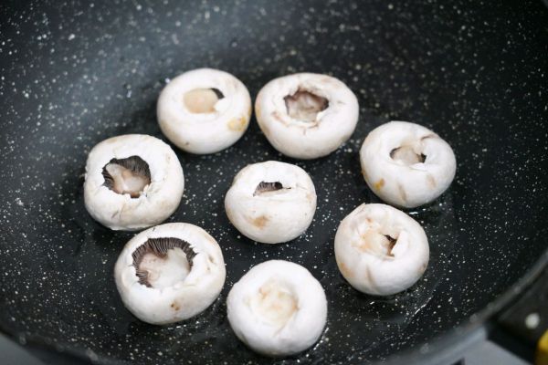 驴肉口蘑小汉堡