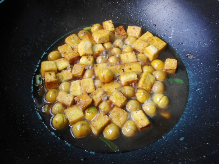 超美味的栗子烧豆腐，每一口都是满满的幸福！