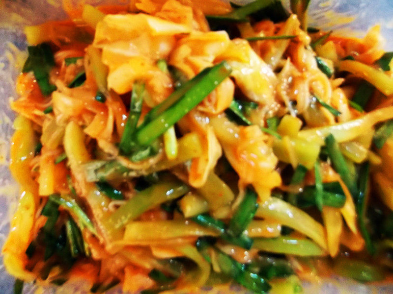 酸辣酸辣的莴笋泡菜，吃货必不可少的哦！