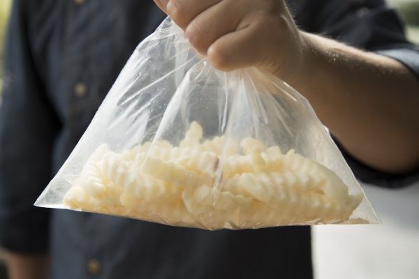 芝士美国曲薯配煎蛋沙拉