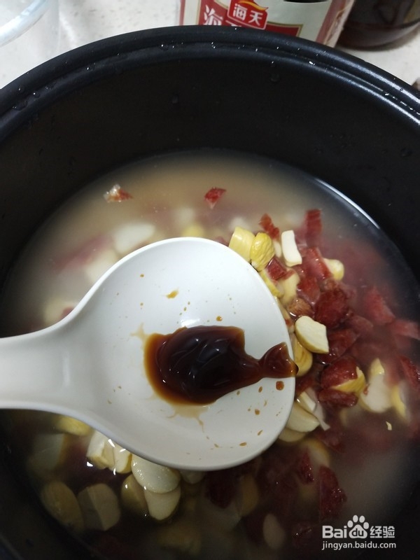 板栗腊肉饭的做法