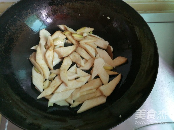 鲍菇番茄炒鸡蛋