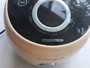 教大家如何制作自制无添加健康的蓝莓酸奶