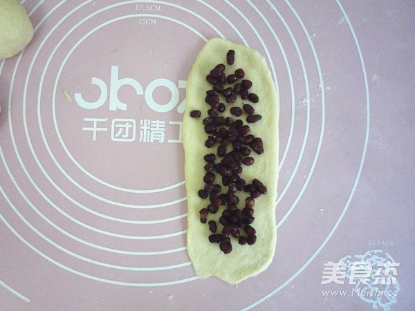 蜜豆小面包的做法