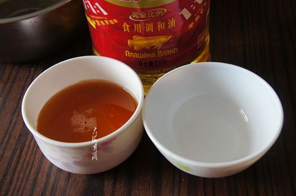 红豆沙蛋黄馅月饼